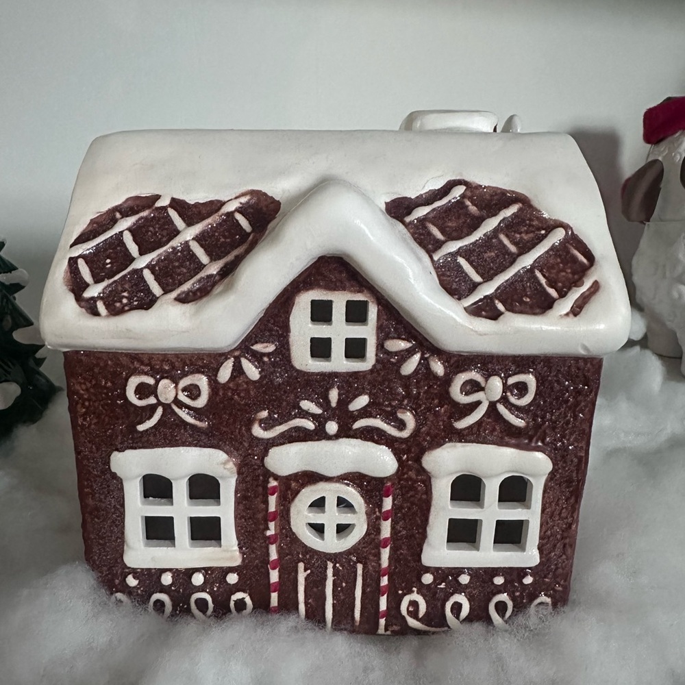 Gingerbread House Cabin Holiday Decor - Picture 2 of 6